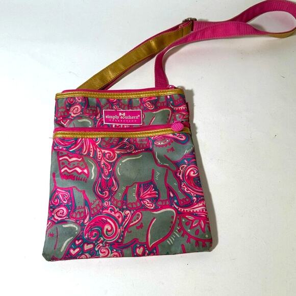 Vibrant Pink Floral Crossbody Bag with Dual-Tone Strap - Picture 1 of 3